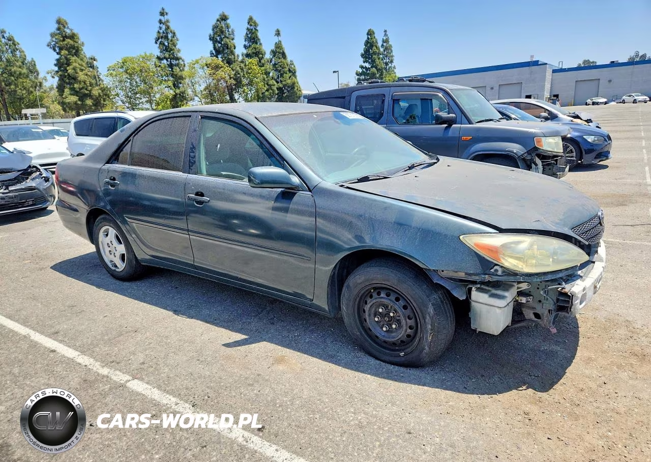 2003 Toyota Camry Le VIN:4T1BE32K13U714593 - 4