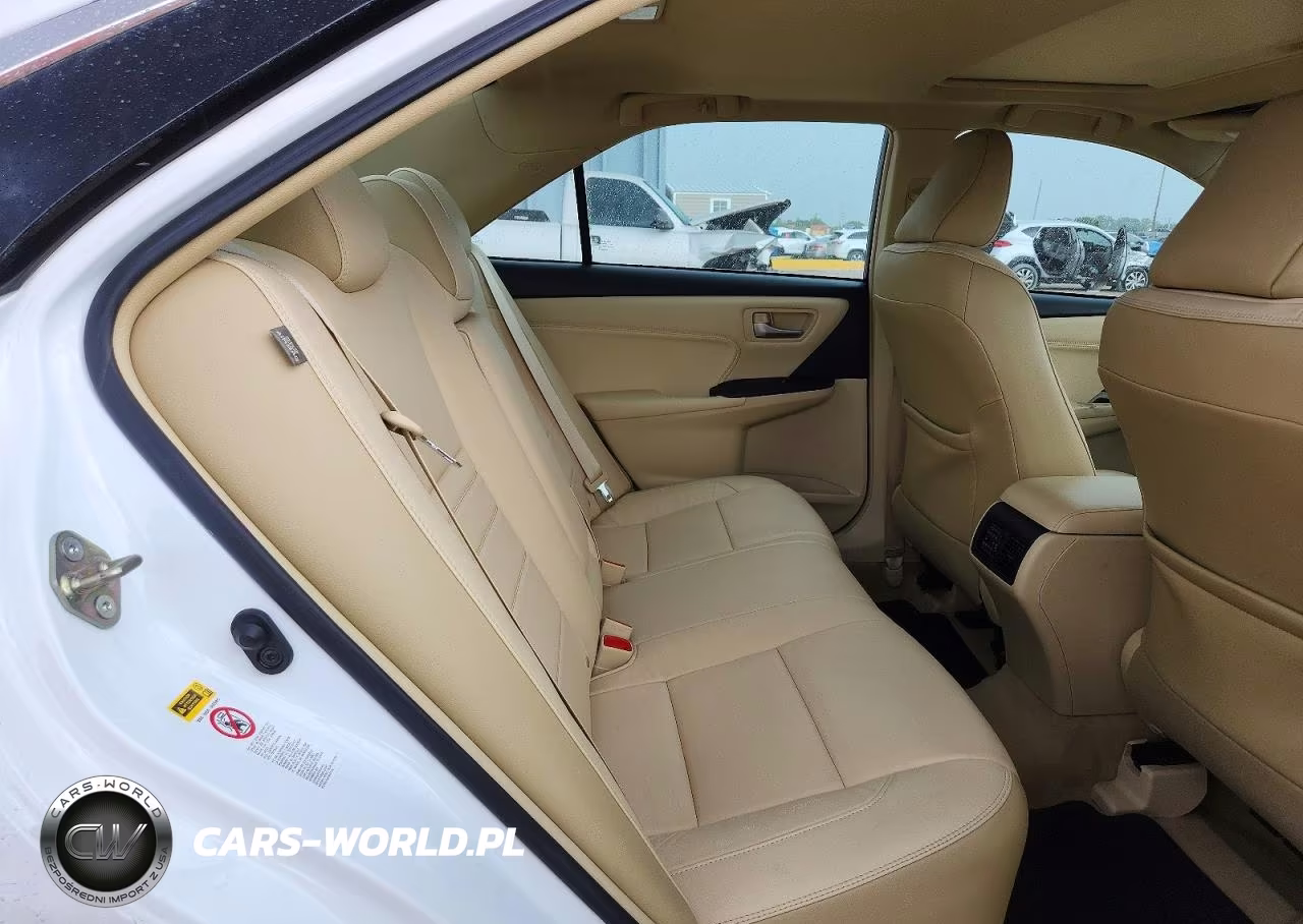 2017 Toyota Camry Xle VIN:4T1BF1FK1HU685695 - 10