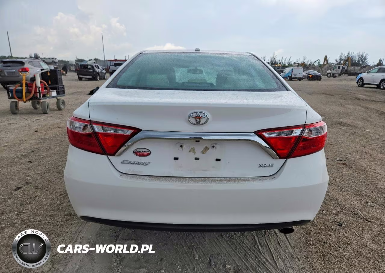 2017 Toyota Camry Xle VIN:4T1BF1FK1HU685695 - 6