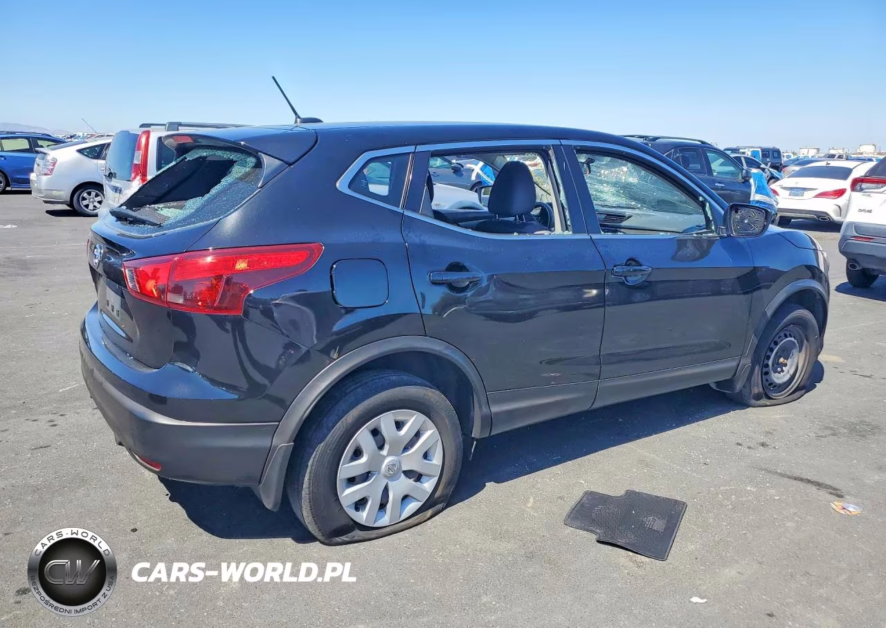 2018 Nissan Rogue Sport S VIN:JN1BJ1CP1JW500738 - 3