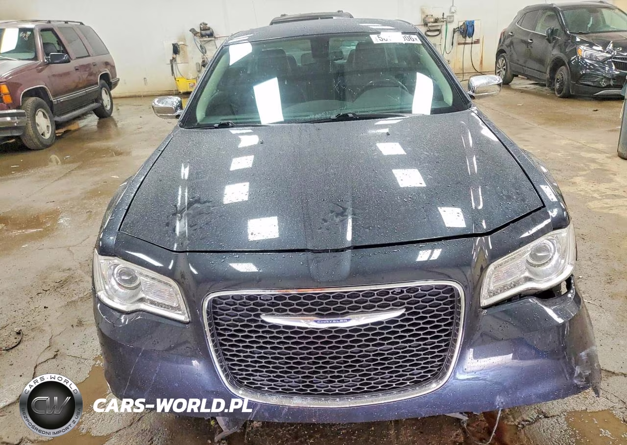 2019 Chrysler 300 Limited VIN:2C3CCAKG0KH556610 - 5