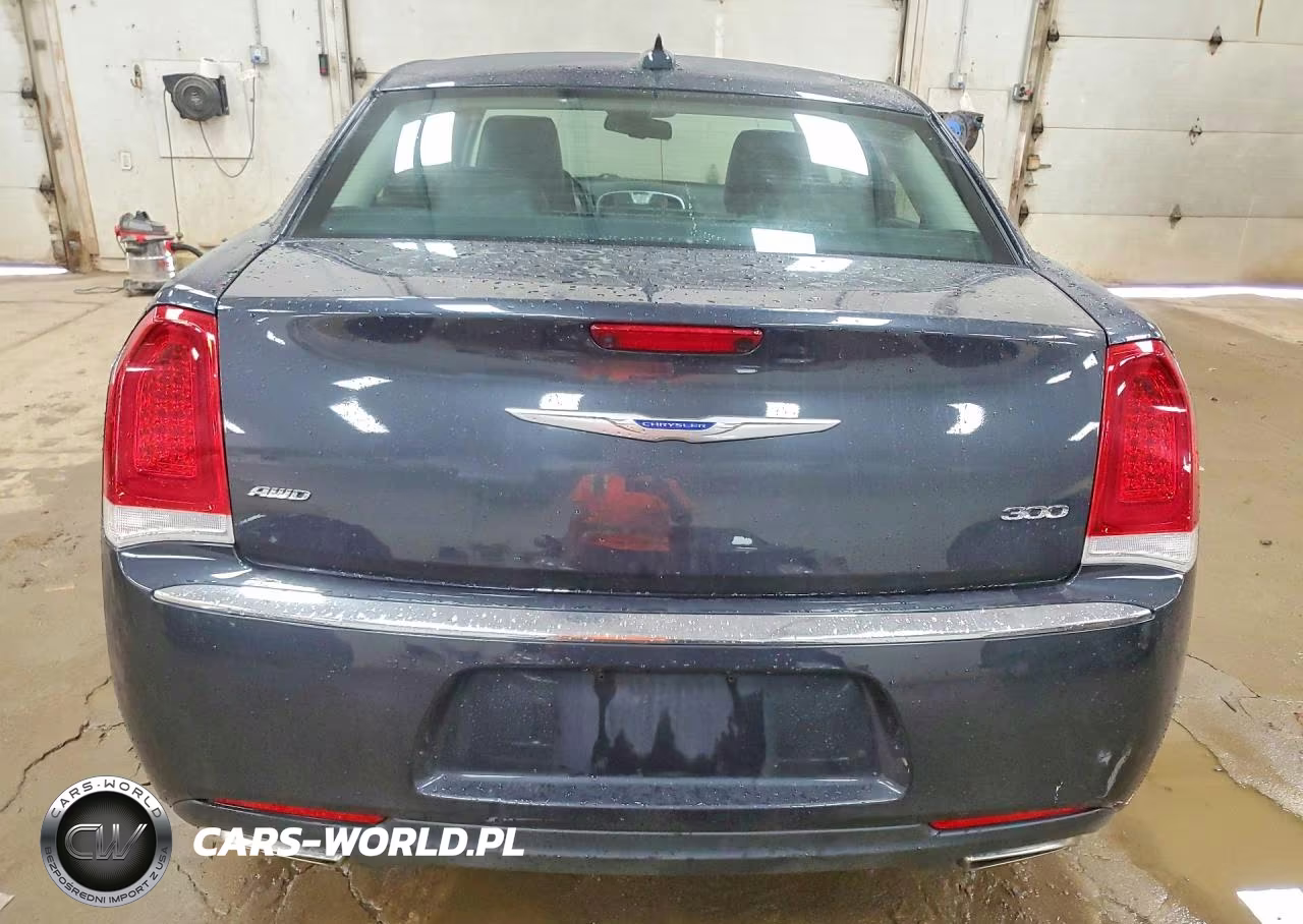 2019 Chrysler 300 Limited VIN:2C3CCAKG0KH556610 - 6