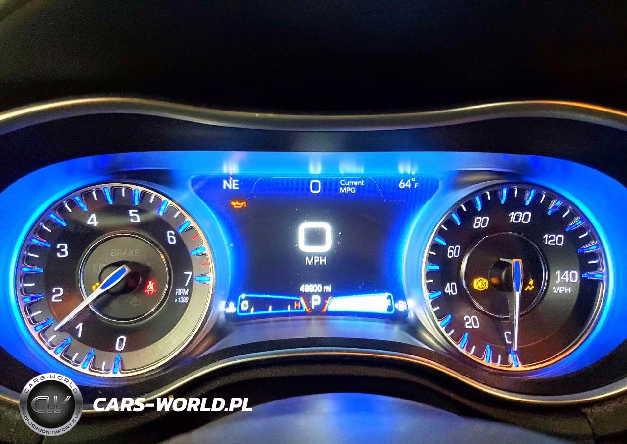 2019 Chrysler 300 Limited VIN:2C3CCAKG0KH556610 - 9