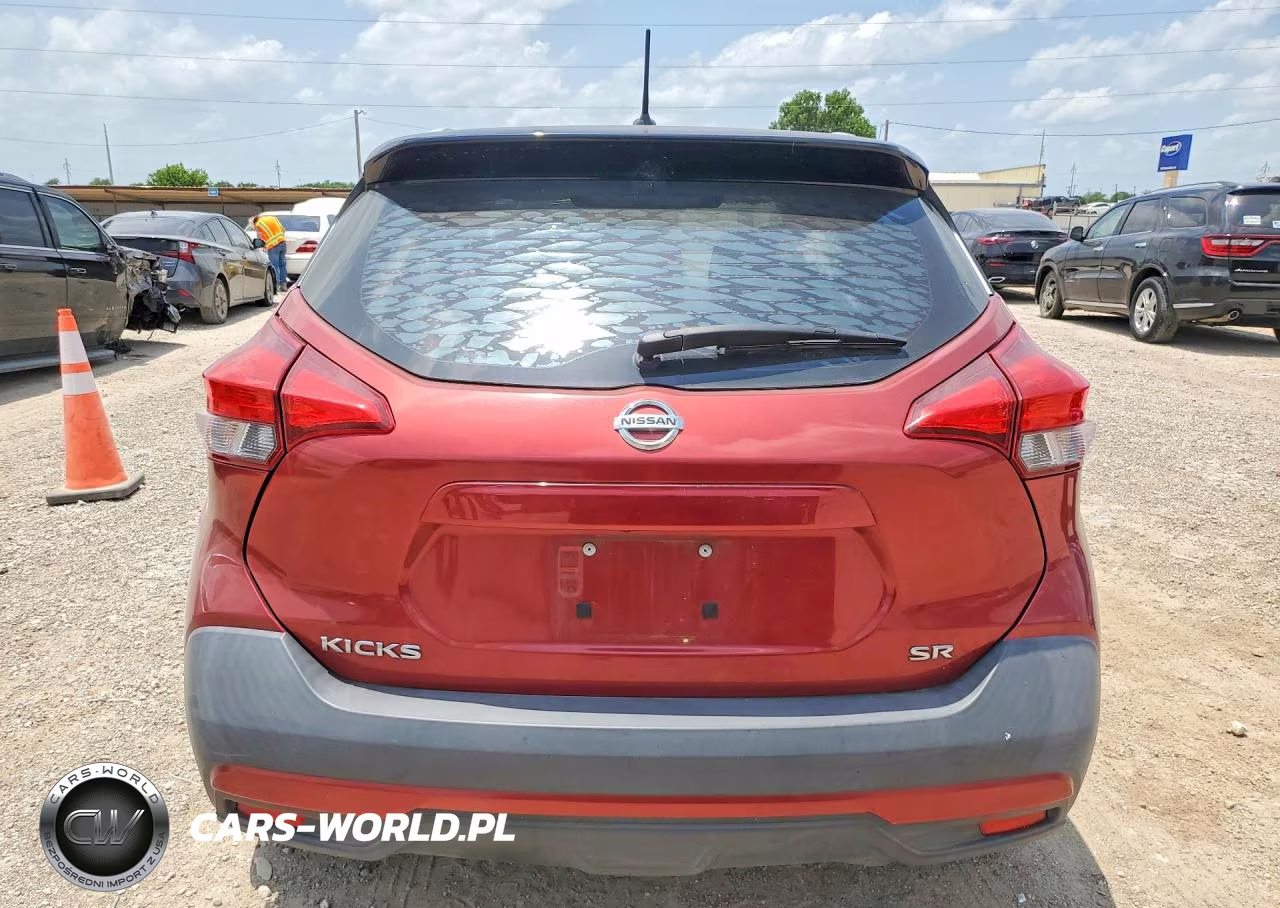 2019 Nissan Kicks Sr VIN:3N1CP5CU9KL551797 - 6