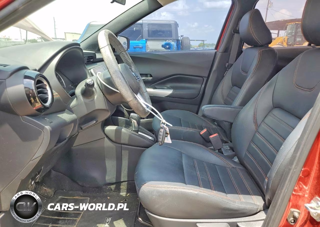 2019 Nissan Kicks Sr VIN:3N1CP5CU9KL551797 - 7