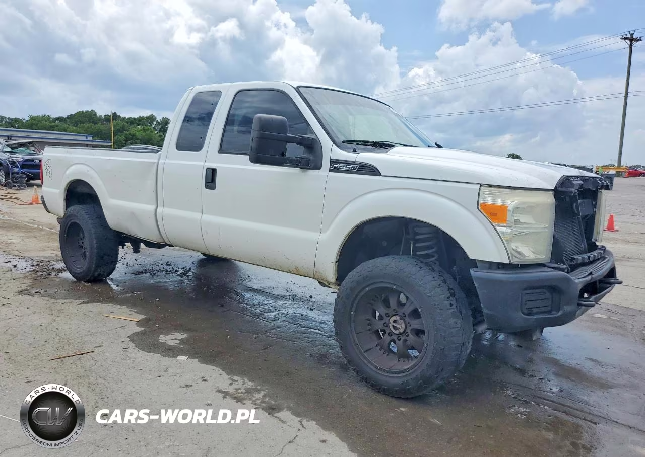 2013 Ford F250 Super Duty VIN:1FT7X2B67DEA44447 - 4
