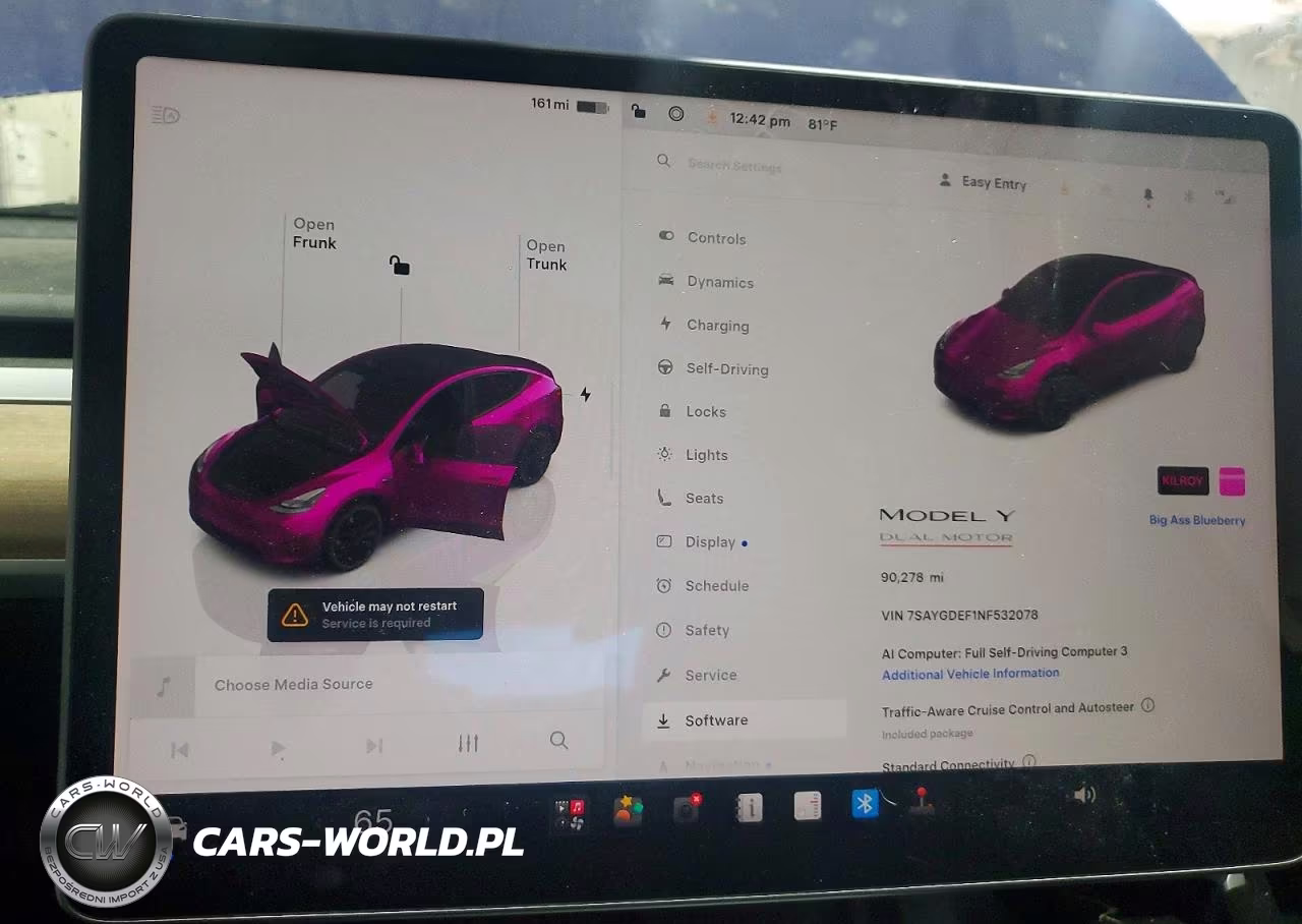 2022 Tesla Model Y VIN:7SAYGDEF1NF532078 - 9