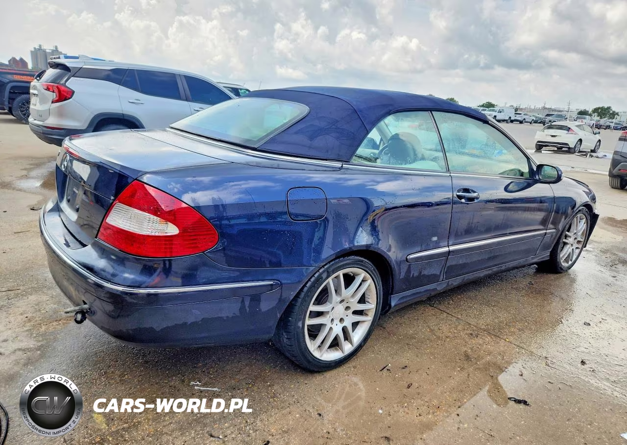 2009 Mercedes-Benz Clk 350 VIN:WDBTK56FX9T104277 - 3