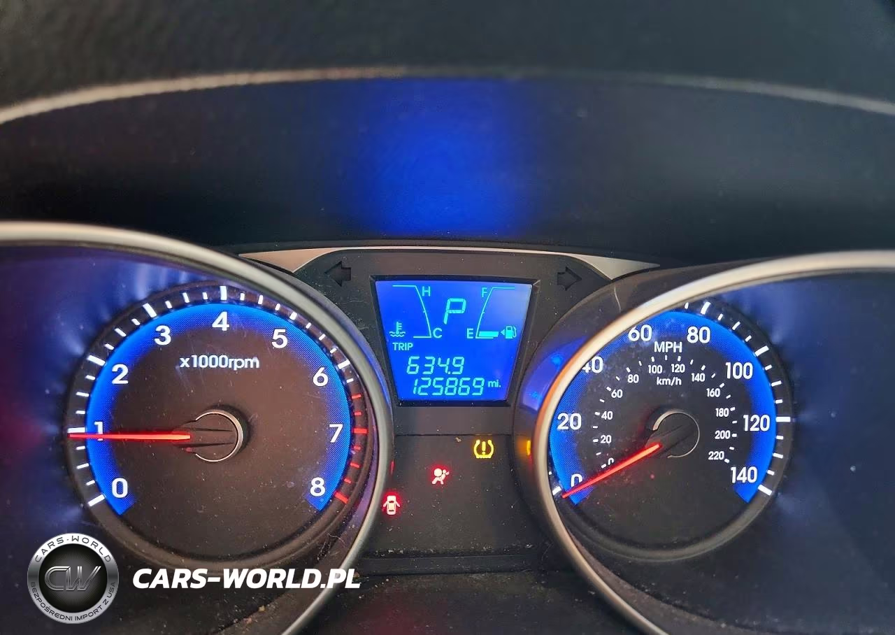 2011 Hyundai Tucson Limited VIN:KM8JU3AC7BU132134 - 9