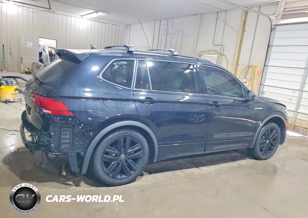2022 Volkswagen Tiguan Se R-Line Black VIN:3VV8B7AX4NM000445 - 3