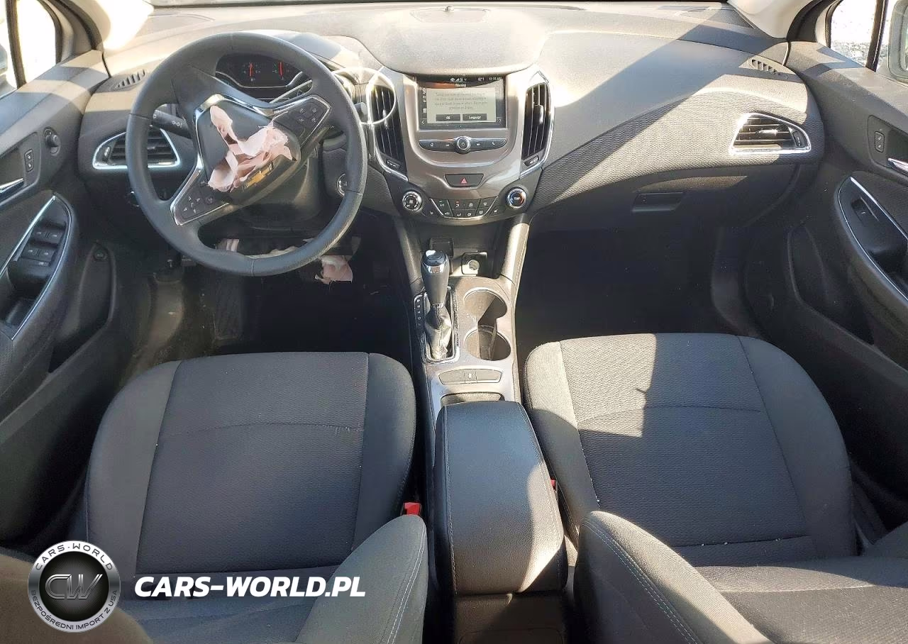2018 Chevrolet Cruze Lt VIN:1G1BE5SM1J7109785 - 8