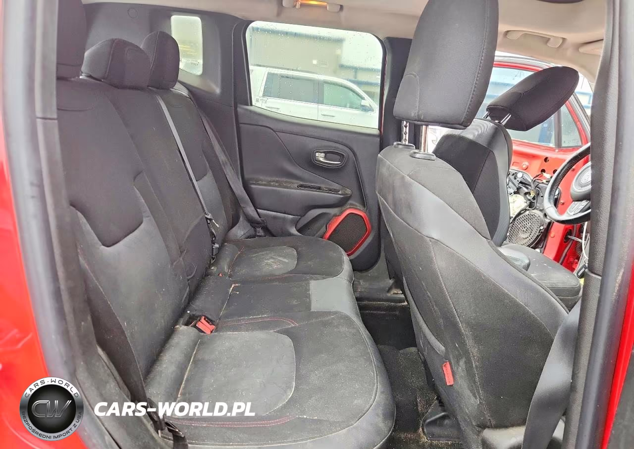 2015 Jeep Renegade Trailhawk VIN:ZACCJBCT9FPC19201 - 10