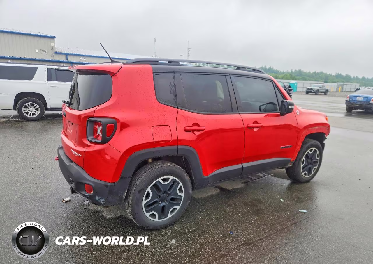 2015 Jeep Renegade Trailhawk VIN:ZACCJBCT9FPC19201 - 3