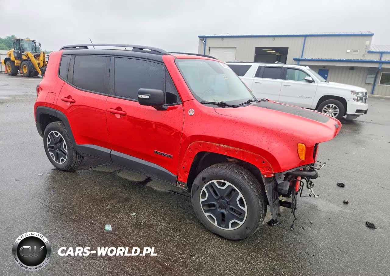 2015 Jeep Renegade Trailhawk VIN:ZACCJBCT9FPC19201 - 4