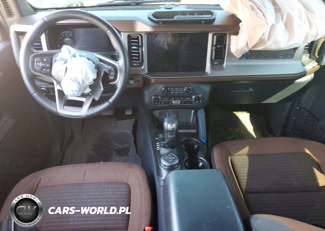 2023 Ford Bronco Base VIN:1FMEE5DP8PLB30902 - 8