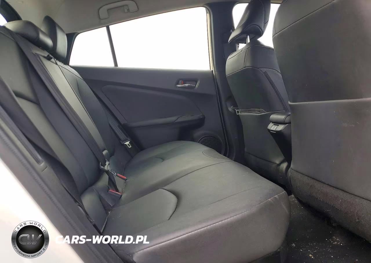2020 Toyota Prius Prime Xle VIN:JTDKARFP1L3126451 - 10