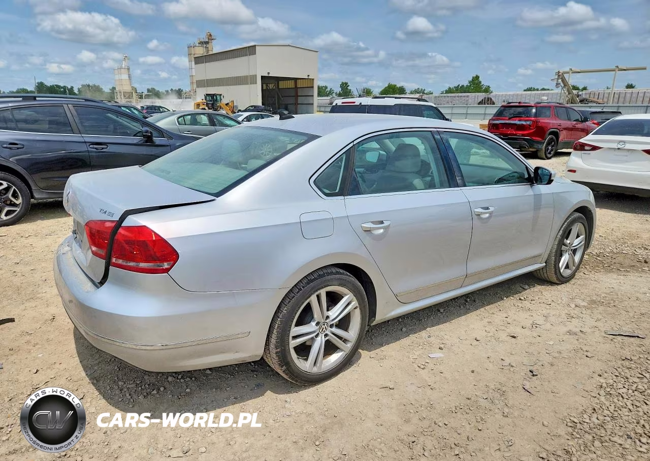 2012 Volkswagen Passat Se VIN:1VWBN7A32CC103934 - 3