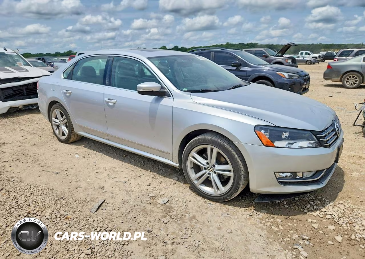 2012 Volkswagen Passat Se VIN:1VWBN7A32CC103934 - 4