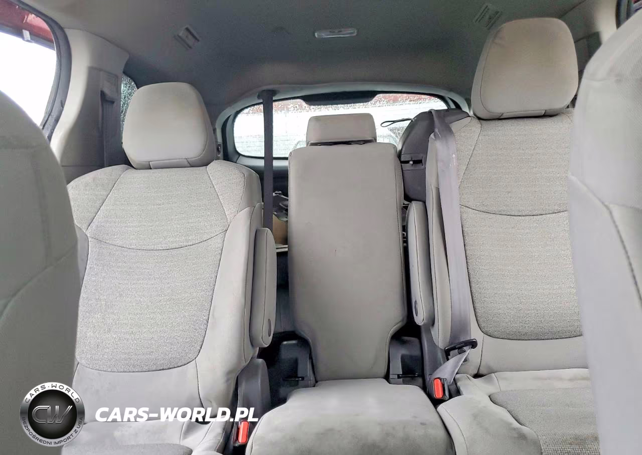 2021 Toyota Sienna Le VIN:5TDKRKEC5MS042986 - 10