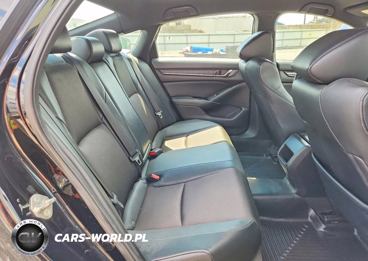 2018 Honda Accord Sport VIN:1HGCV1F33JA091980 - 10