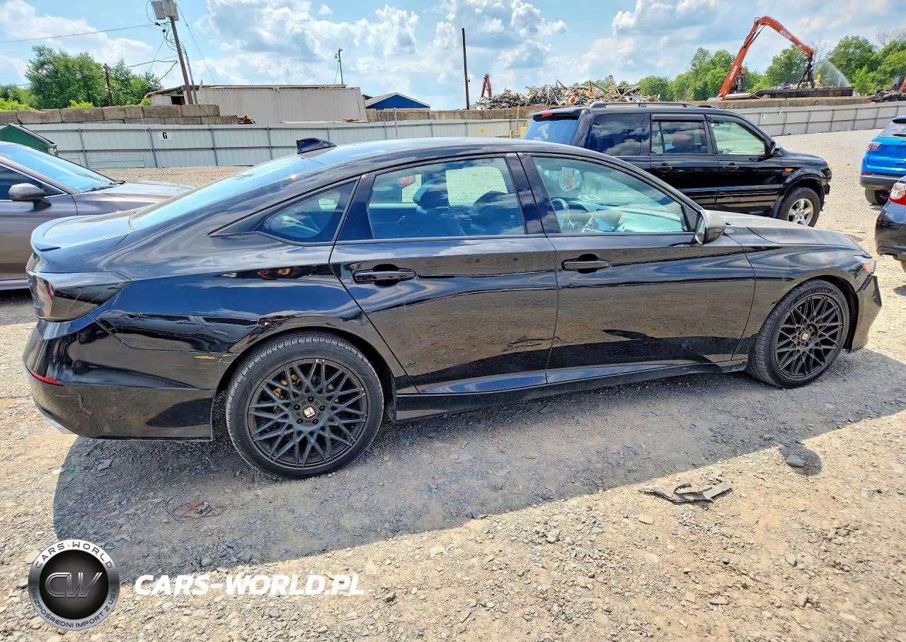 2018 Honda Accord Sport VIN:1HGCV1F33JA091980 - 3