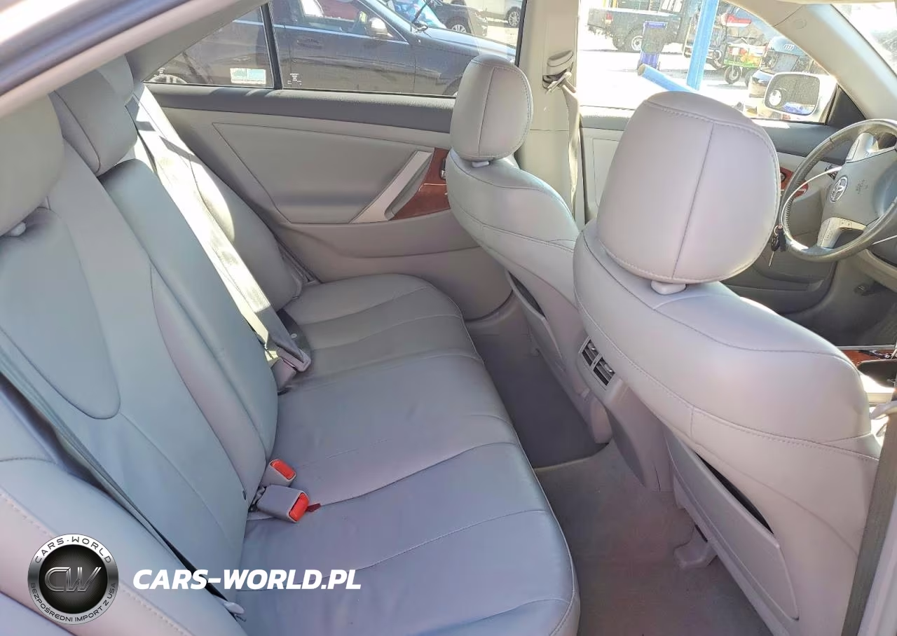 2011 Toyota Camry Xle VIN:4T1BF3EK6BU761562 - 10