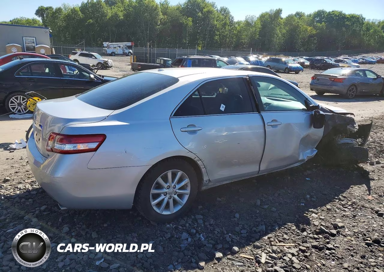 2011 Toyota Camry Xle VIN:4T1BF3EK6BU761562 - 3