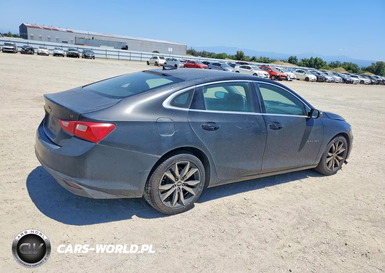 2018 Chevrolet Malibu Lt VIN:1G1ZD5ST1JF115875 - 3