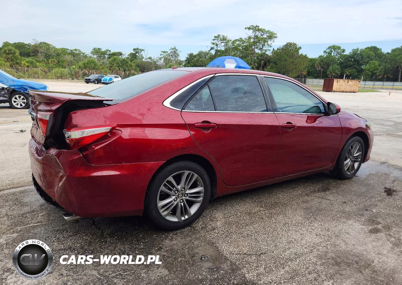 2016 Toyota Camry Se VIN:4T1BF1FK6GU601210 - 3