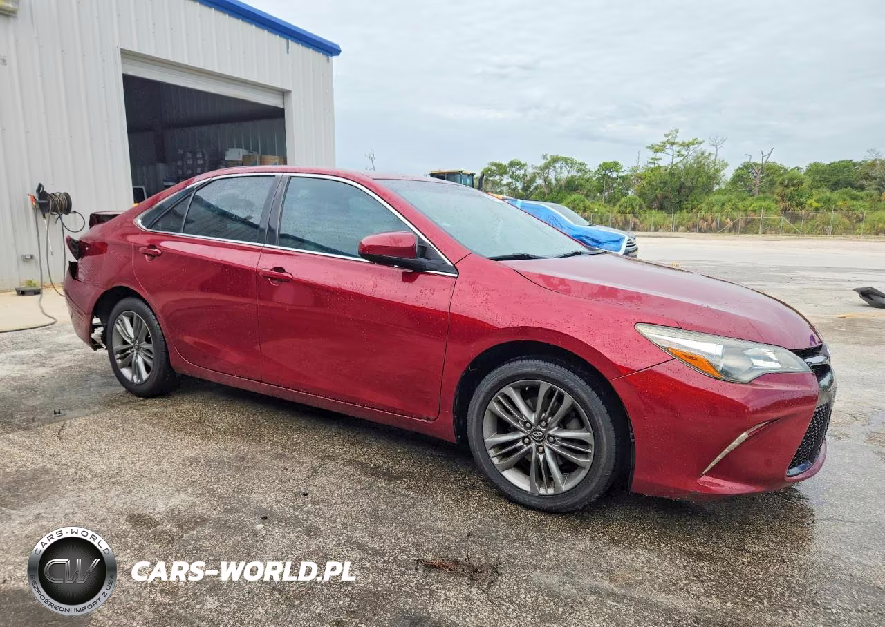 2016 Toyota Camry Se VIN:4T1BF1FK6GU601210 - 4