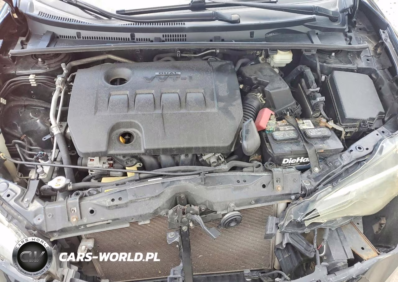 2018 Toyota Corolla Le VIN:2T1BURHE9JC045186 - 11