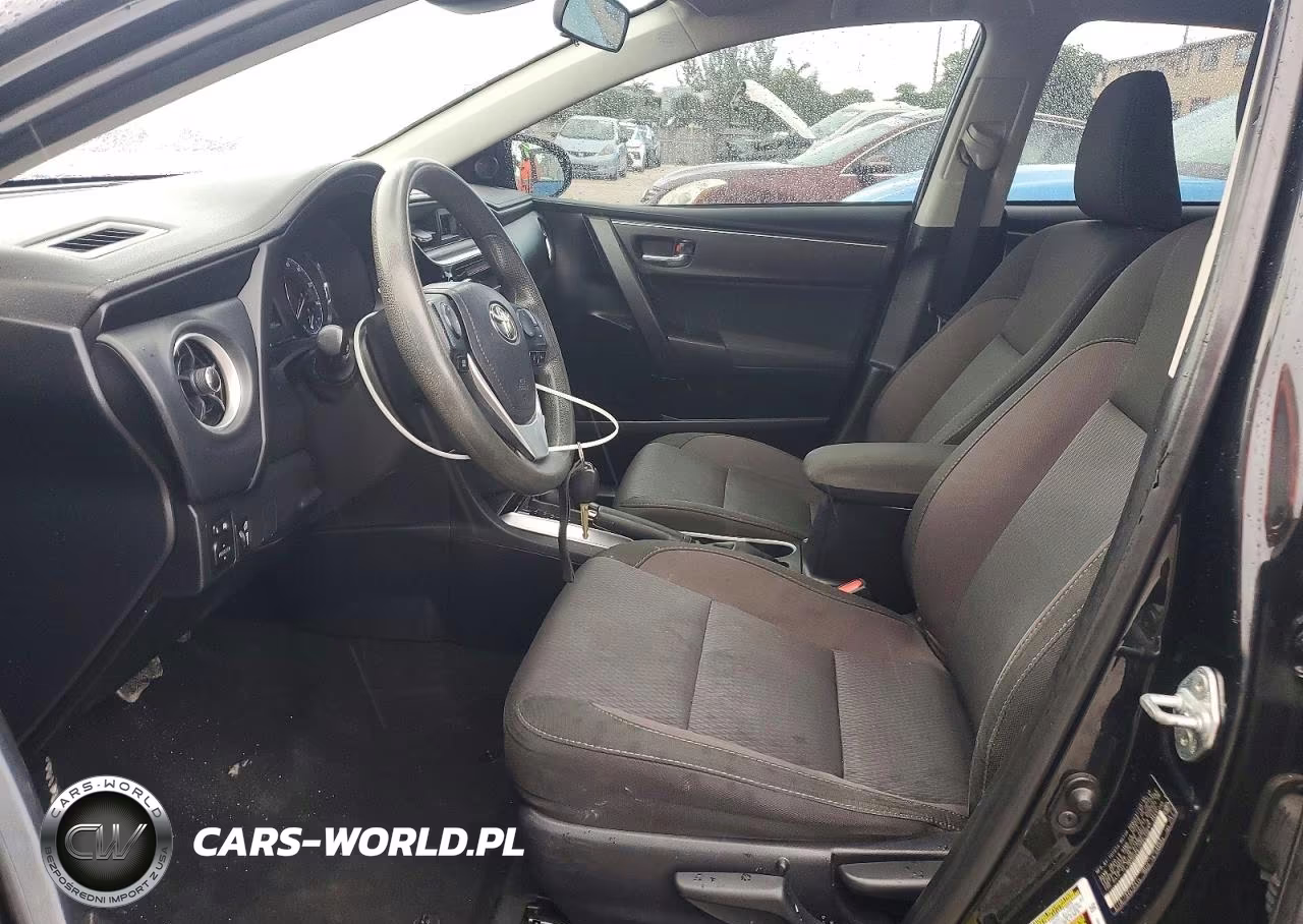 2018 Toyota Corolla Le VIN:2T1BURHE9JC045186 - 7