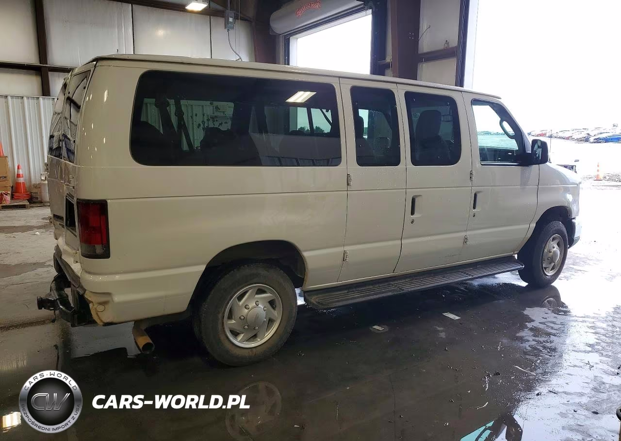 2014 Ford Econoline E350 Super Duty Wagon VIN:1FBNE3BL8EDA47801 - 3