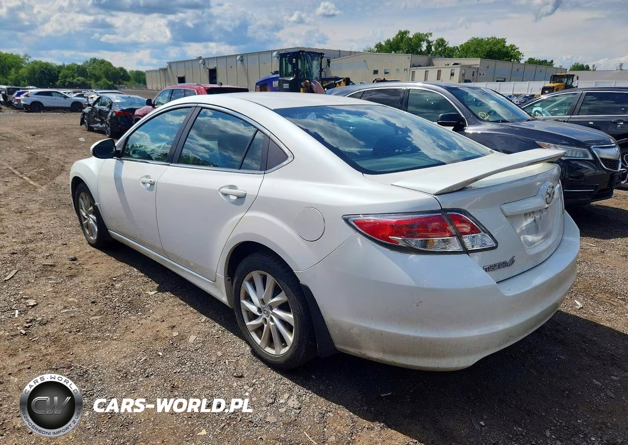 2011 Mazda 6 I VIN:1YVHZ8CH9B5M23300 - 2