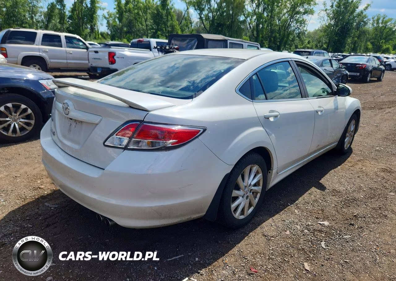 2011 Mazda 6 I VIN:1YVHZ8CH9B5M23300 - 3