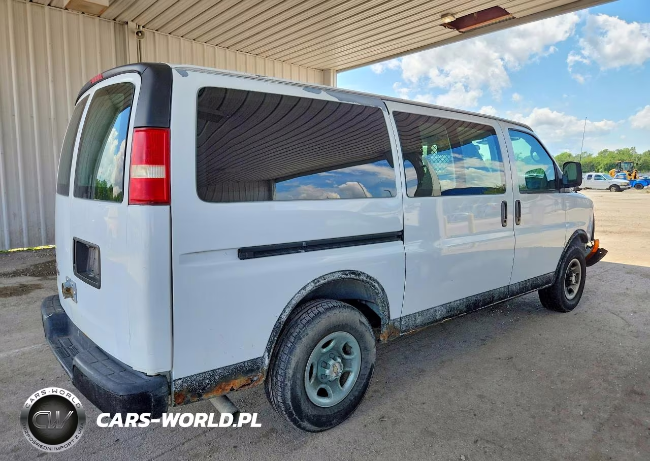 2007 Chevrolet Express Delivery Van VIN:1GCFG15X971226141 - 3