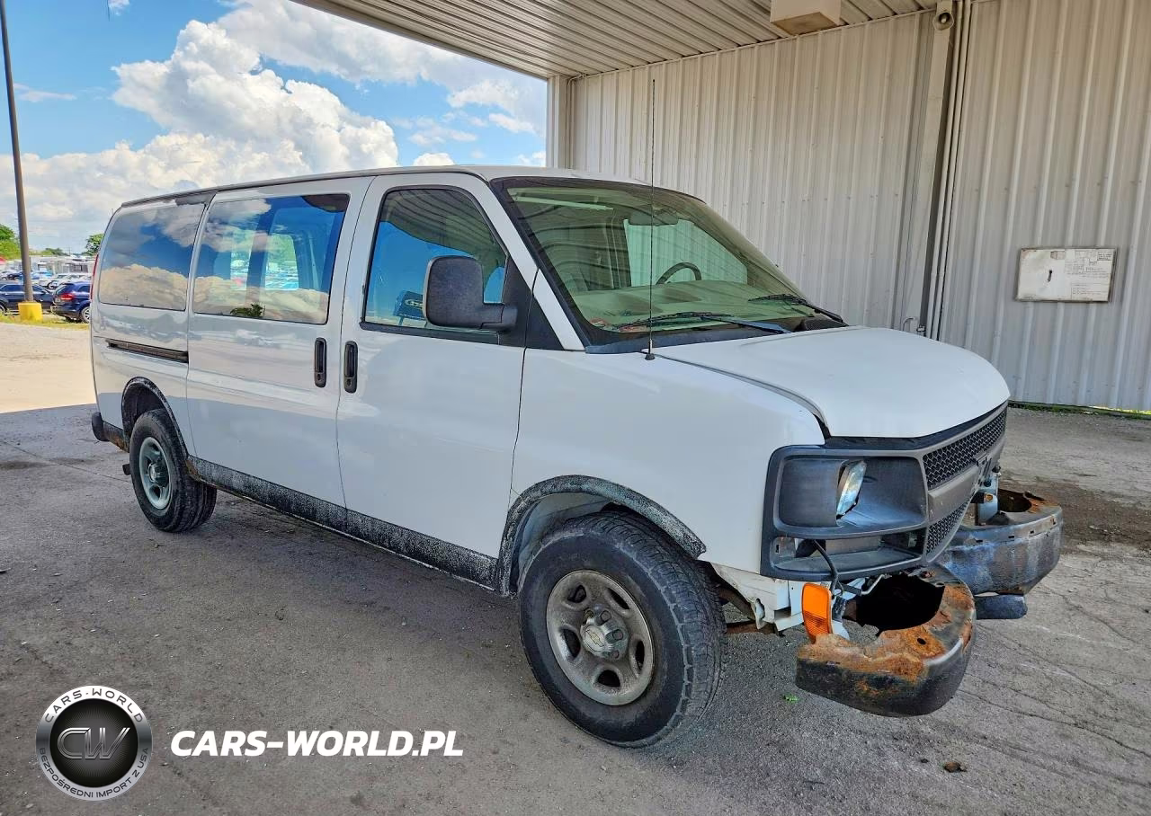 2007 Chevrolet Express Delivery Van VIN:1GCFG15X971226141 - 4