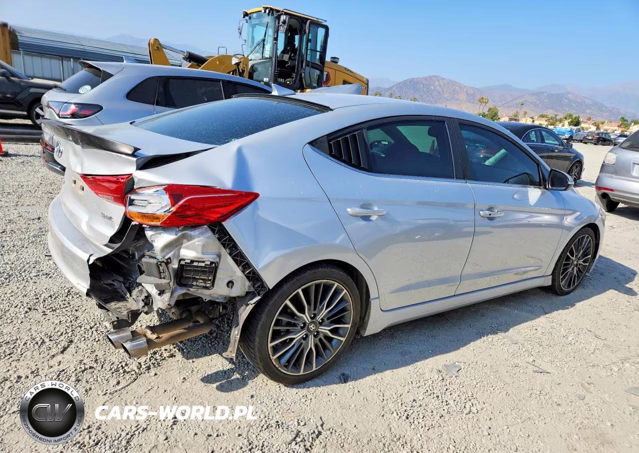 2018 Hyundai Elantra Sport VIN:KMHD04LB7JU574946 - 3