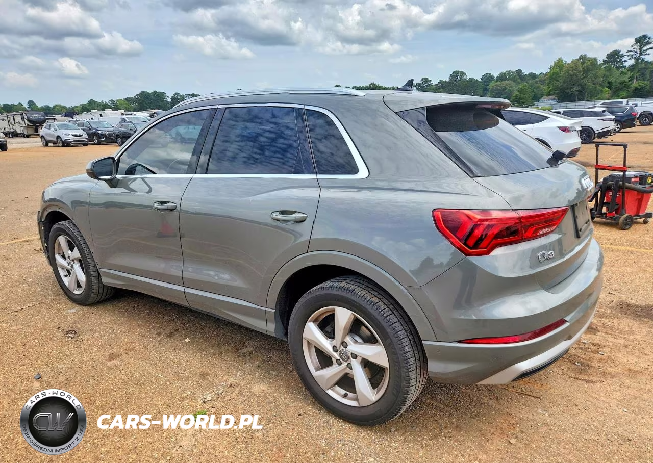 2020 Audi Q3 Premium VIN:WA1AECF32L1057401 - 2