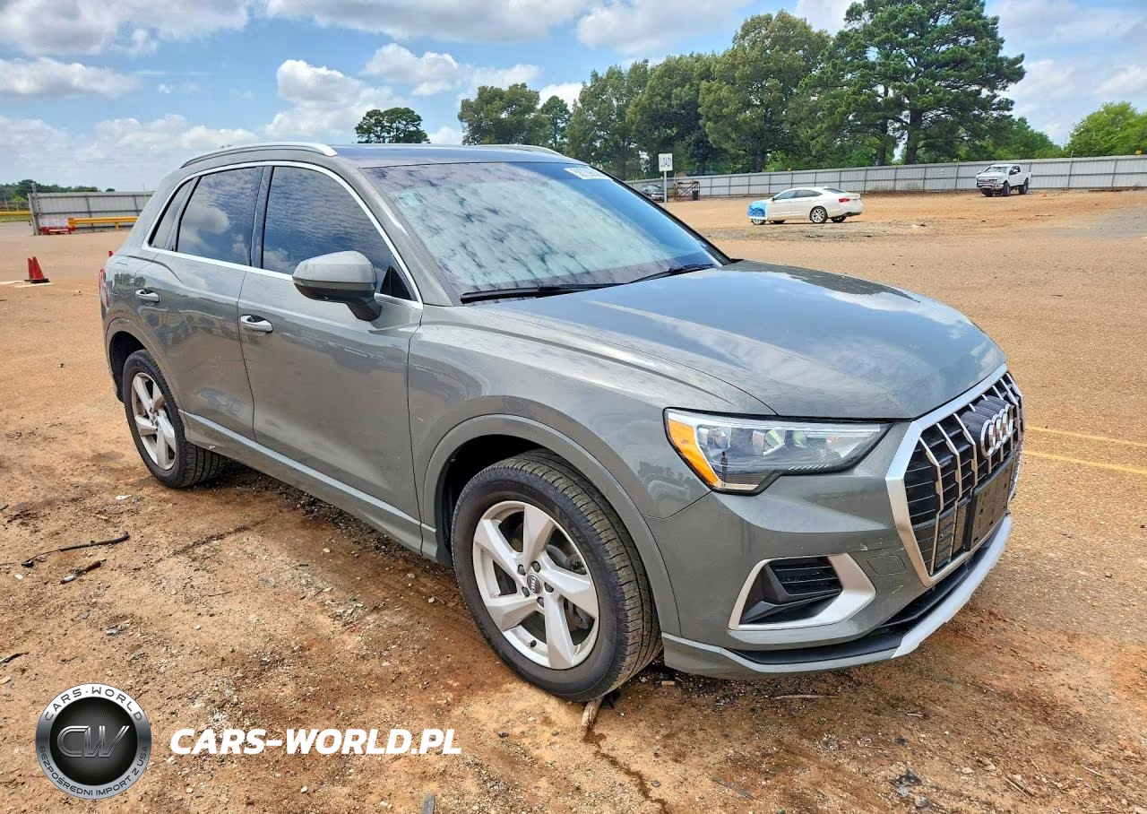 2020 Audi Q3 Premium VIN:WA1AECF32L1057401 - 4