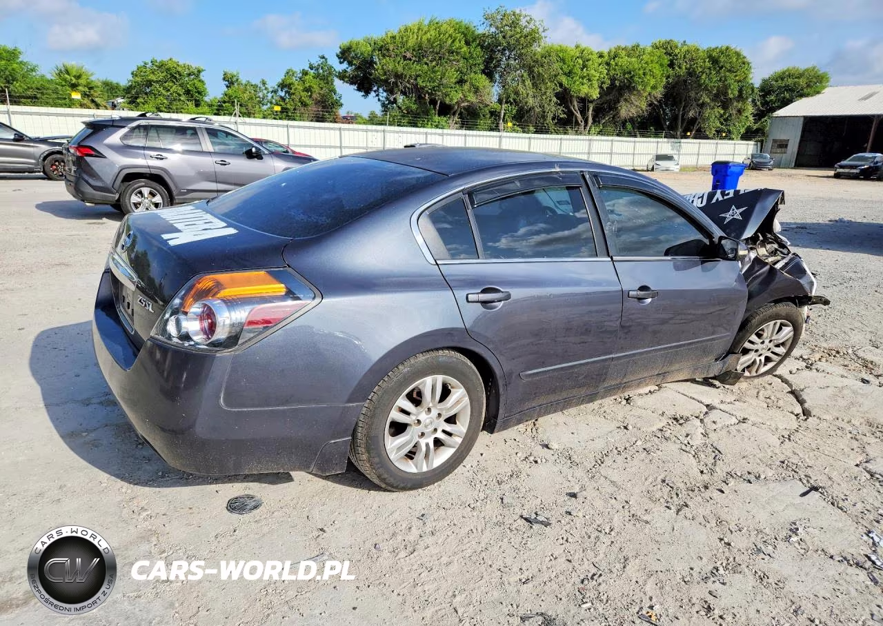 2011 Nissan Altima VIN:1N4AL2AP1BN410661 - 3