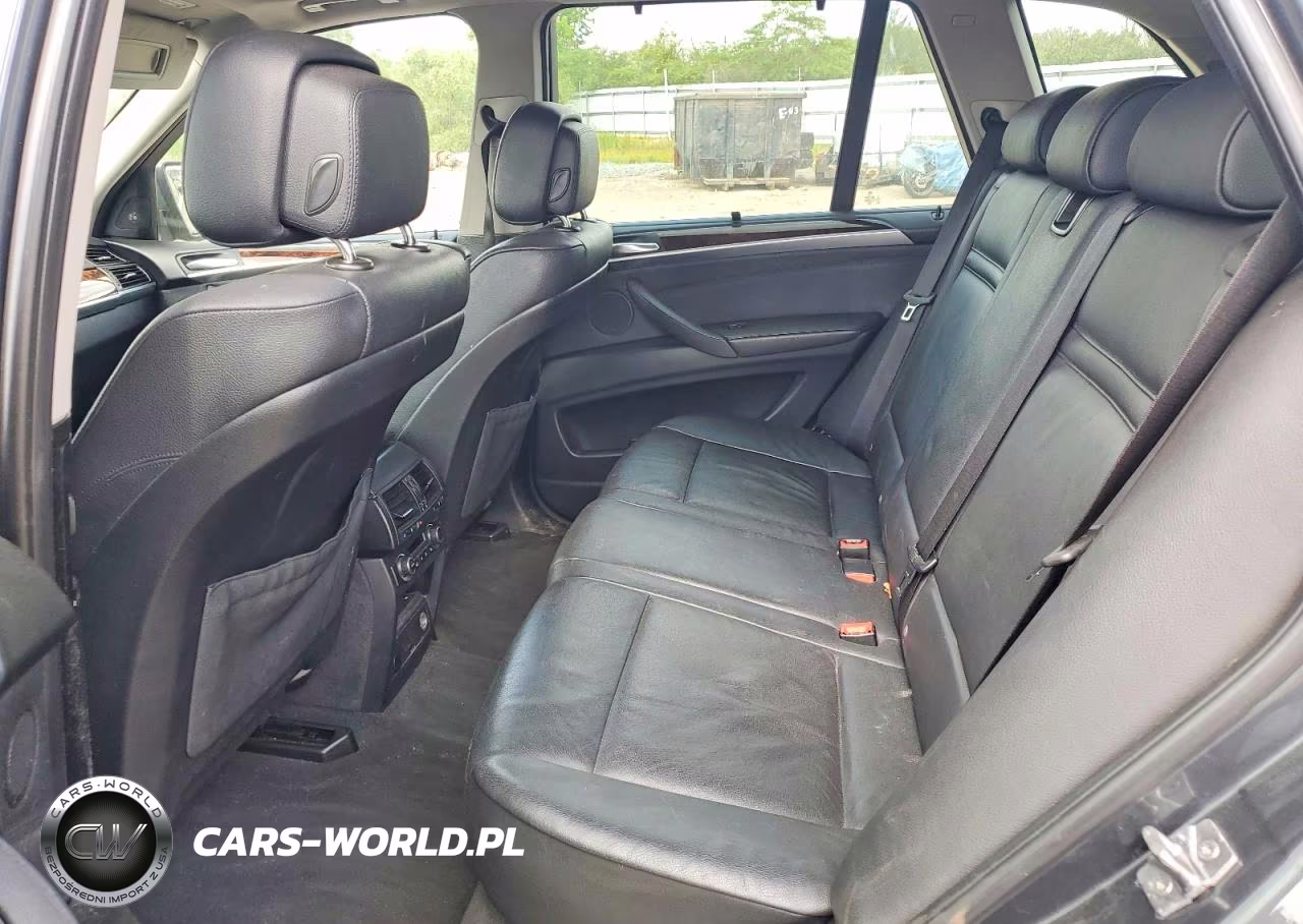 2013 BMW X5 xDrive35I VIN:5UXZV4C56DL993885 - 11