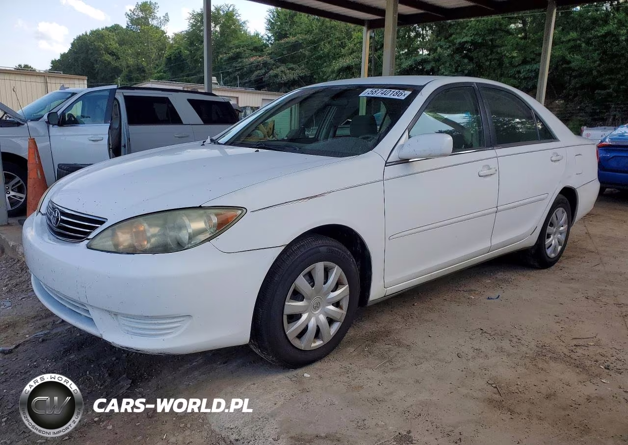 2005 Toyota Camry Le