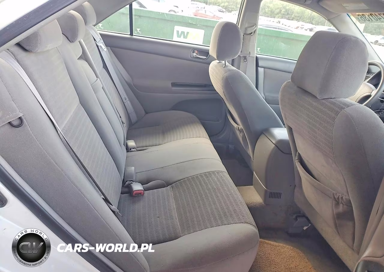 2005 Toyota Camry Le VIN:4T1BE32K95U617953 - 10