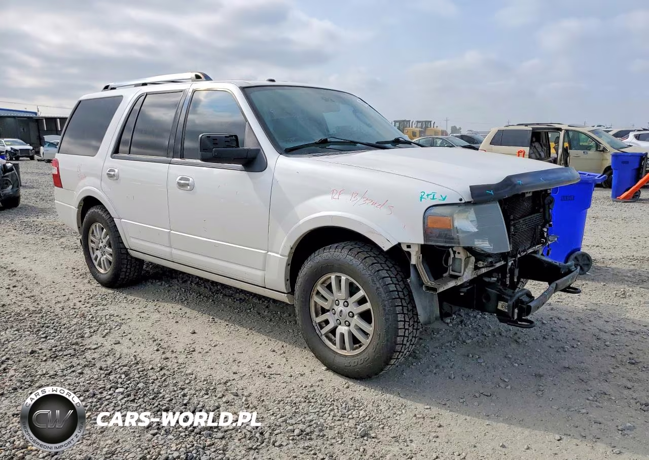 2013 Ford Expedition Limited VIN:1FMJU2A55DEF12016 - 4