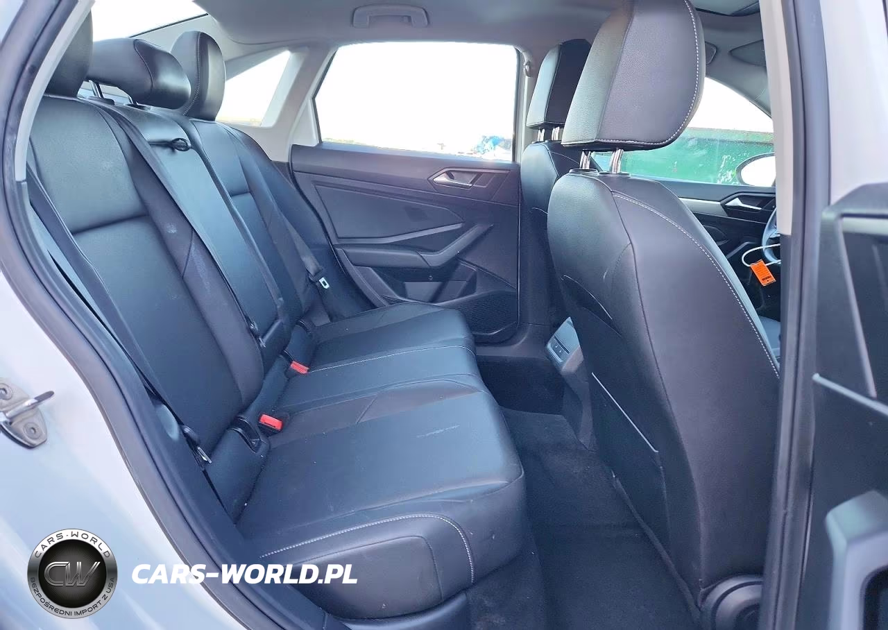 2019 Volkswagen Jetta S VIN:3VWC57BU8KM204369 - 10