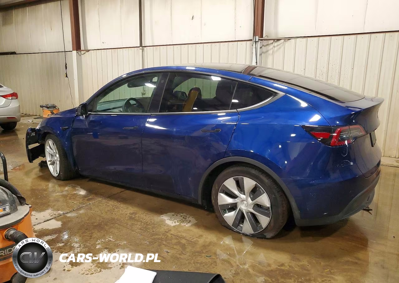 2023 Tesla Model Y VIN:7SAYGDEE5PF662083 - 2