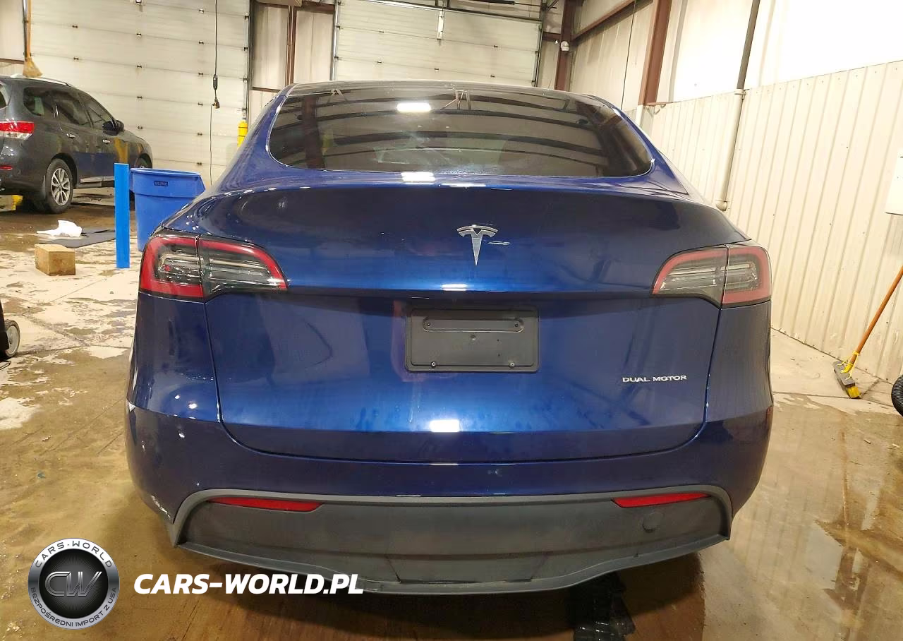 2023 Tesla Model Y VIN:7SAYGDEE5PF662083 - 6