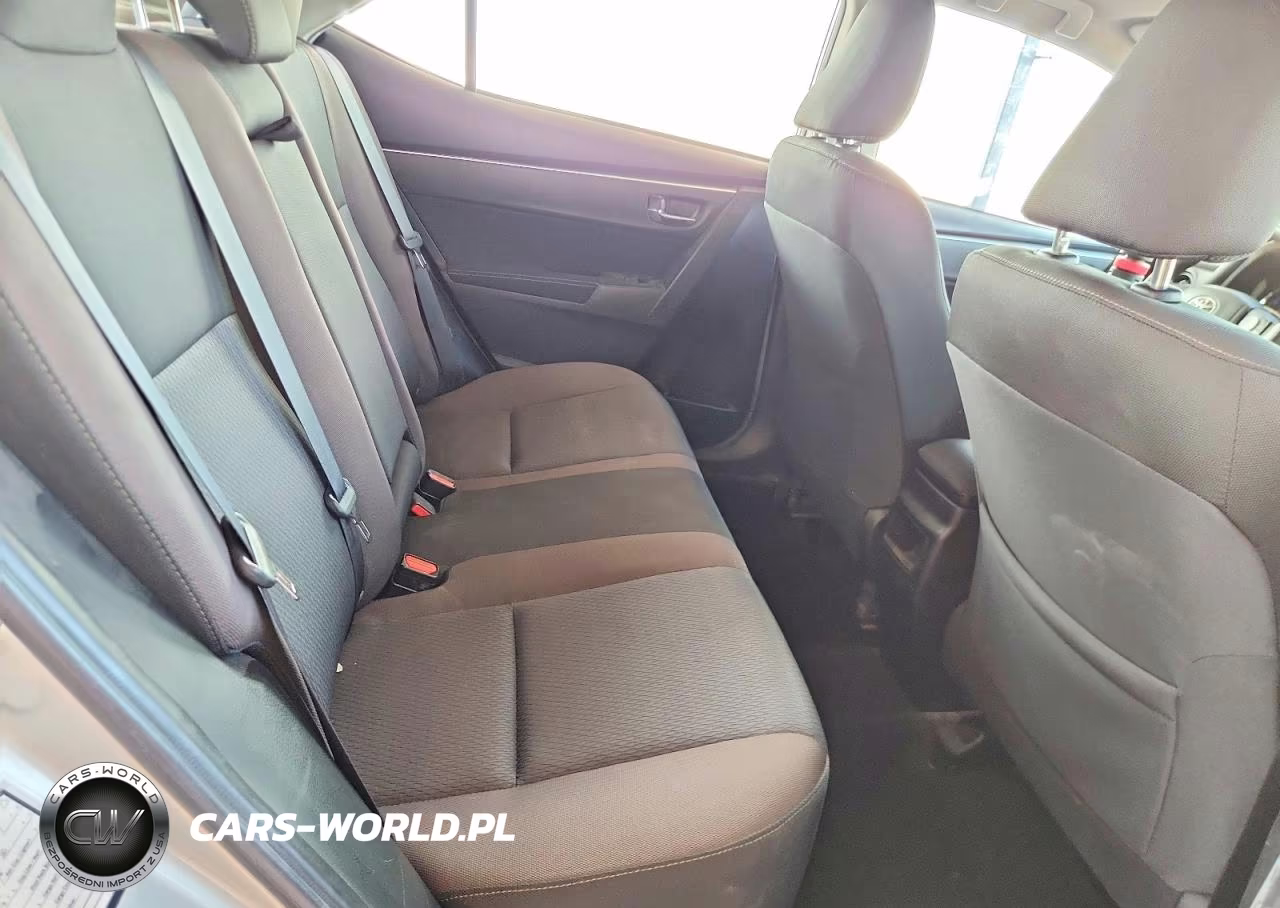 2019 Toyota Corolla Le VIN:2T1BURHE3KC229993 - 10