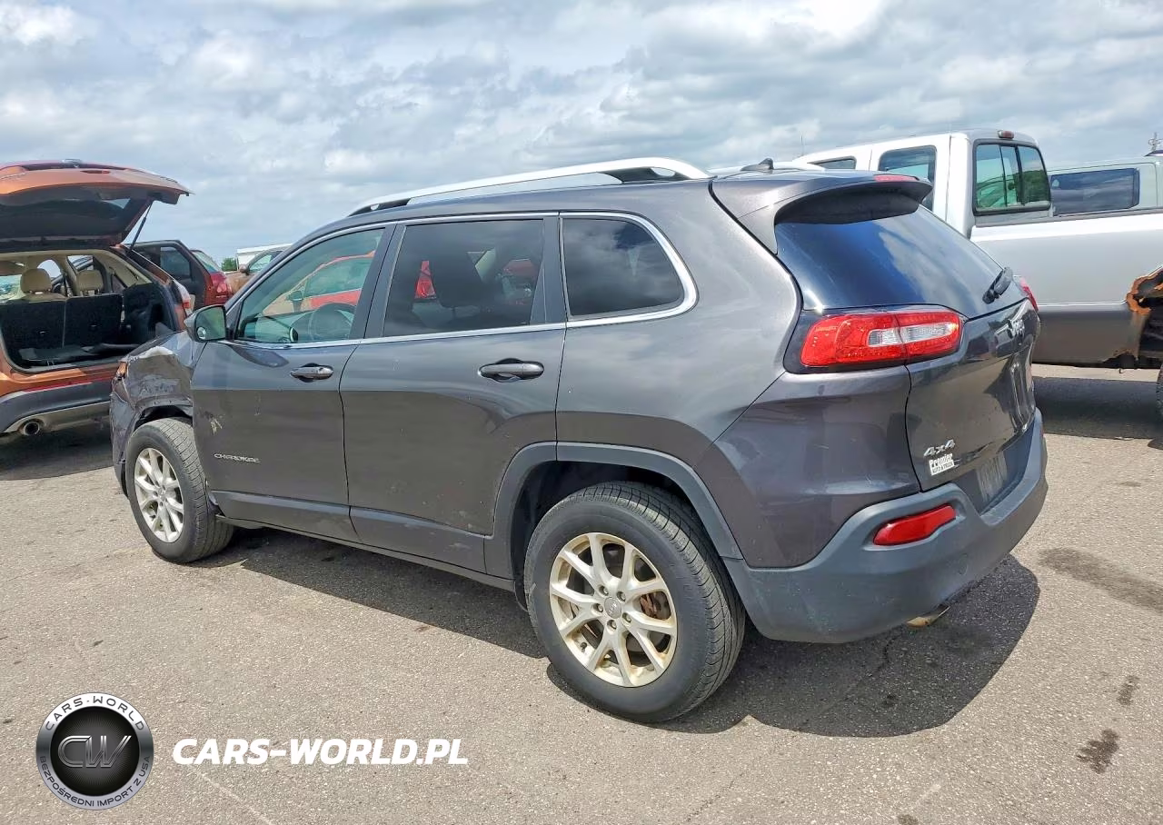 2015 Jeep Cherokee Latitude VIN:1C4PJMCBXFW702283 - 2